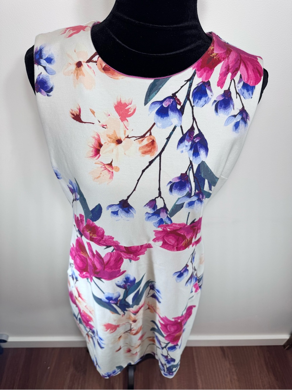 Lands' End Floral Ponte Sheath Dress Sleeveless Watercolor Stretch Size 16P - Picture 2 of 8